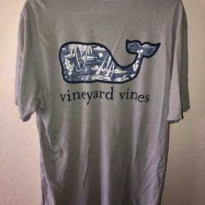 Vineyard Vines T shirt
